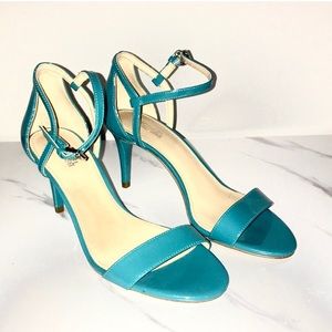 NEW Michael Michael kors teal pumps heels
